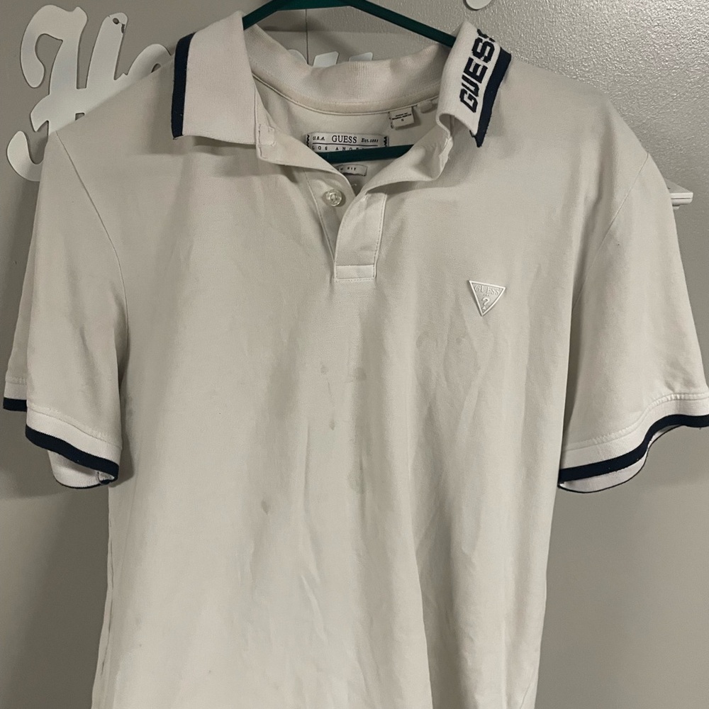GUESS Men's Cream Polo with Black Accents